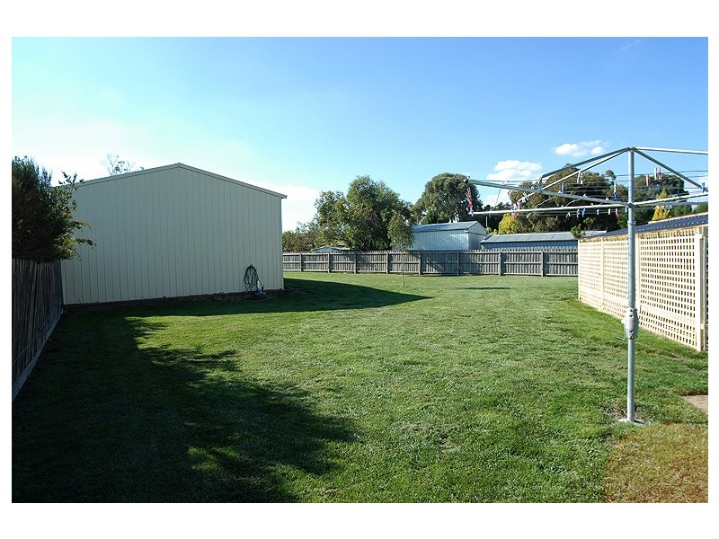 3 Loris Court, Delacombe VIC 3356