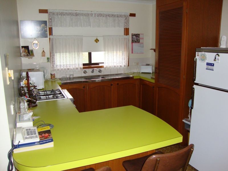 5 Stuart Court, Canadian VIC 3350