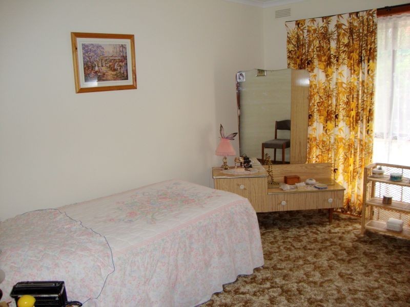 5 Stuart Court, Canadian VIC 3350