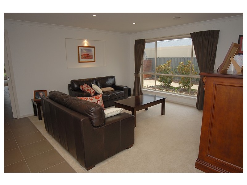 103 Alfredton Drive, Alfredton VIC 3350