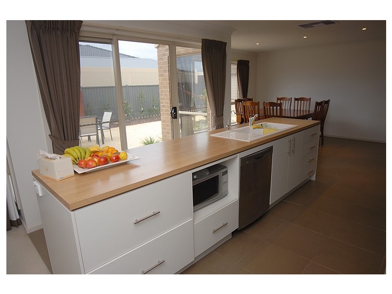 103 Alfredton Drive, Alfredton VIC 3350