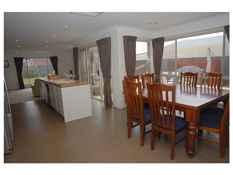 103 Alfredton Drive, Alfredton VIC 3350