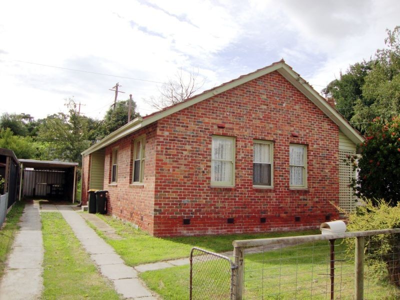 17 Roff Street, Ballarat East VIC 3350