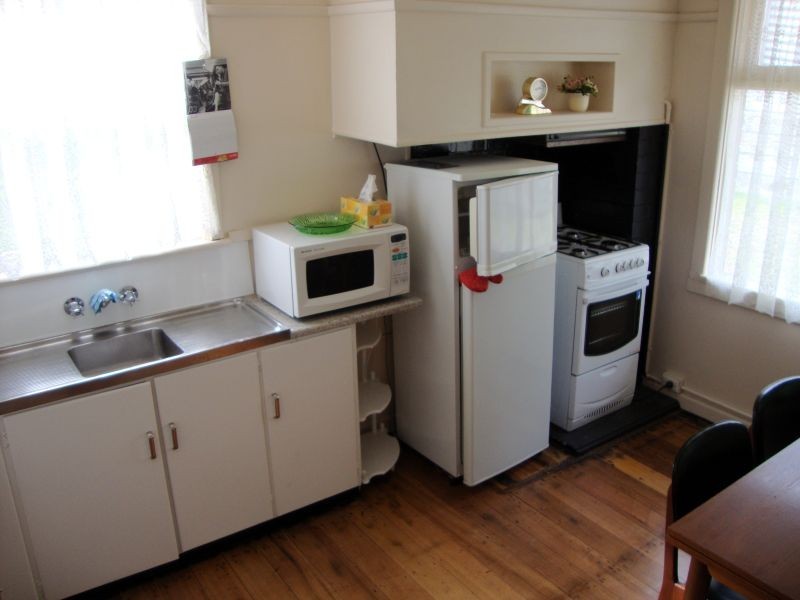 17 Roff Street, Ballarat East VIC 3350