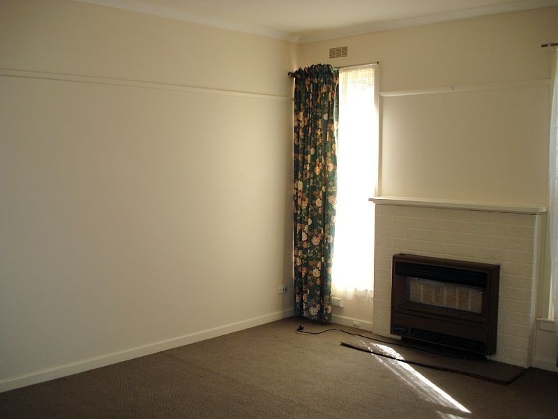 17 Roff Street, Ballarat East VIC 3350