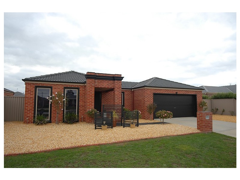 6 Barton Close, Delacombe VIC 3356