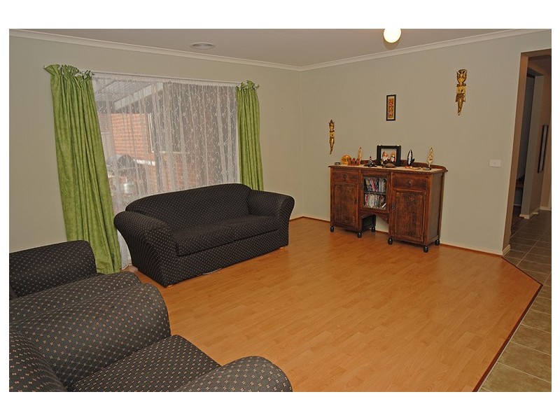 6 Barton Close, Delacombe VIC 3356