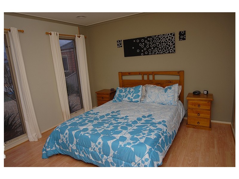 6 Barton Close, Delacombe VIC 3356