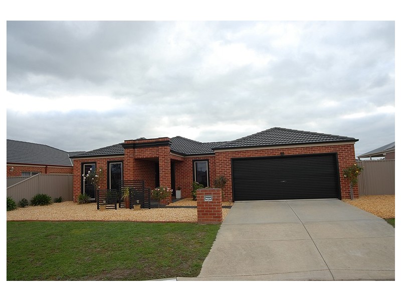 6 Barton Close, Delacombe VIC 3356