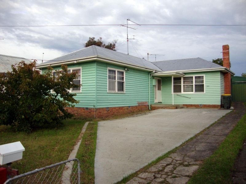 220 Yarrowee Parade, Ballarat VIC 3350