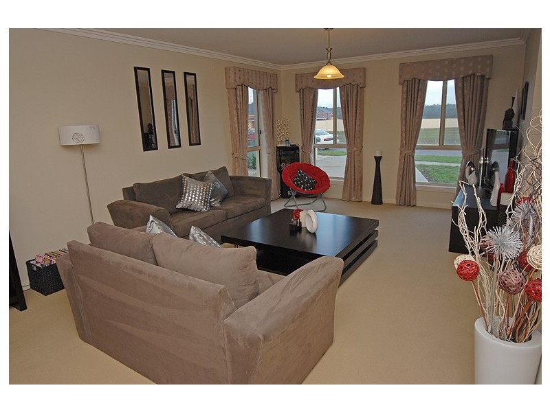 7a Westcliffe Crescent, Sebastopol VIC 3356