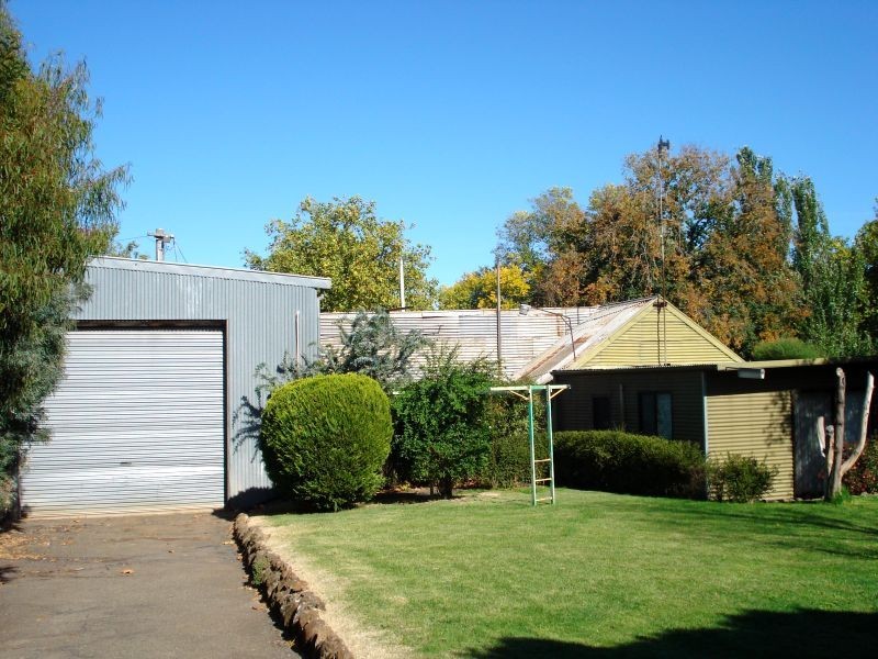 410-412 High Street, Learmonth VIC 3352