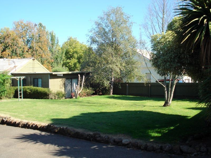 410-412 High Street, Learmonth VIC 3352