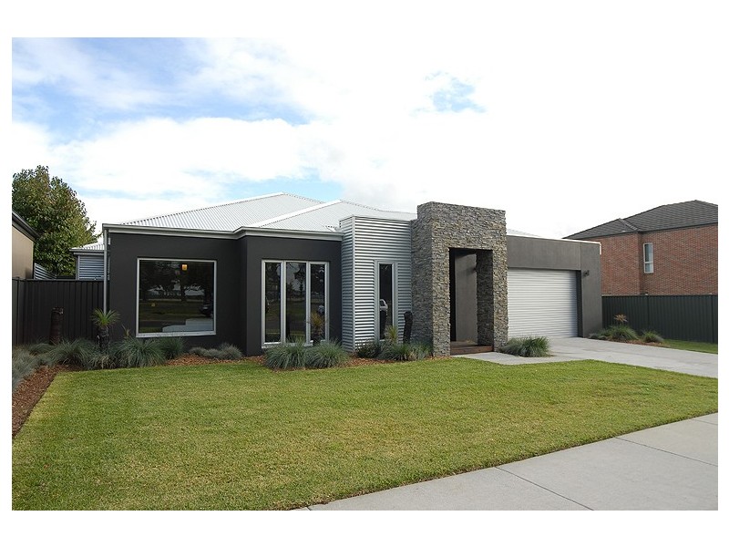 1903 Sturt Street, Alfredton VIC 3350