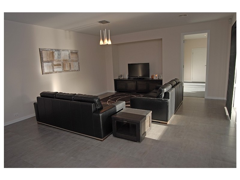 1903 Sturt Street, Alfredton VIC 3350