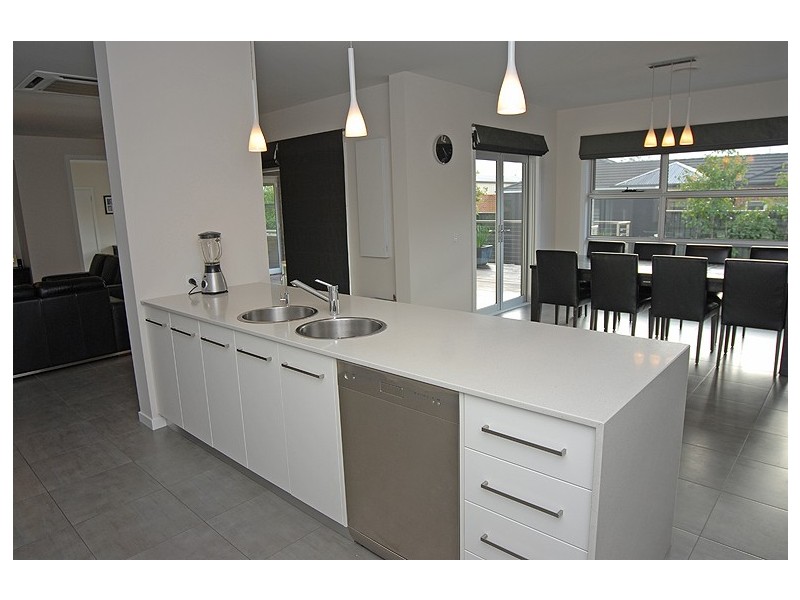 1903 Sturt Street, Alfredton VIC 3350