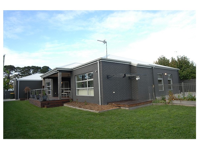 1903 Sturt Street, Alfredton VIC 3350