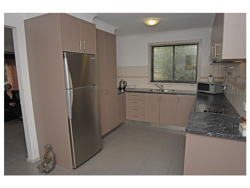 9 Whitelaw Avenue, Delacombe VIC 3356