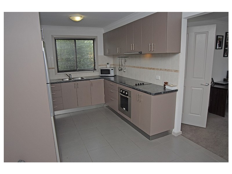 9 Whitelaw Avenue, Delacombe VIC 3356