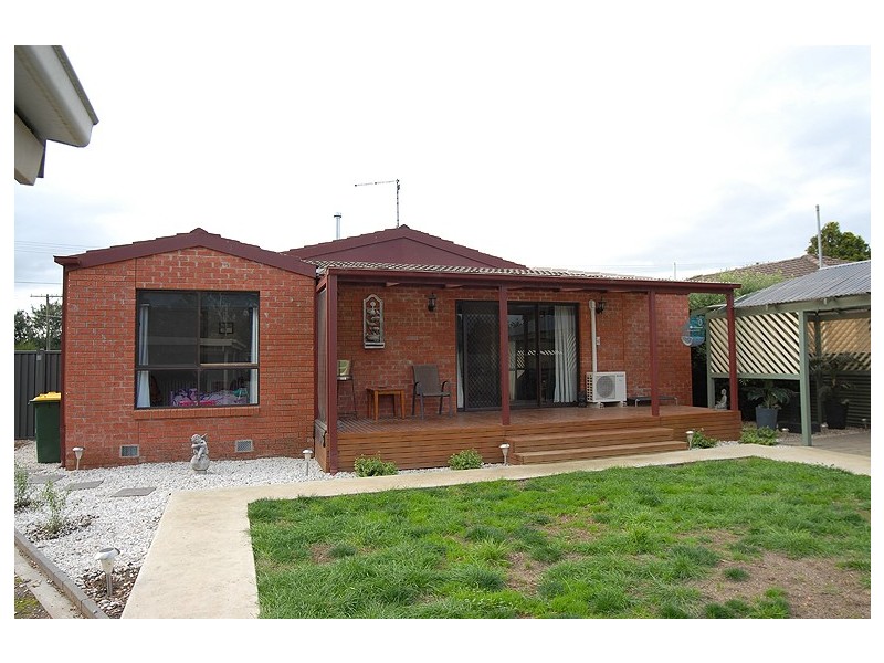 9 Whitelaw Avenue, Delacombe VIC 3356