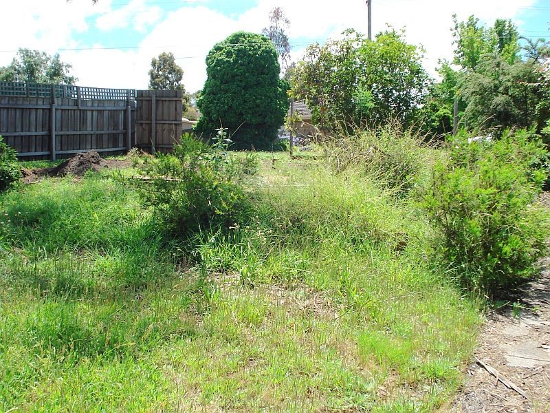 1a Marina Drive, Mount Clear VIC 3350