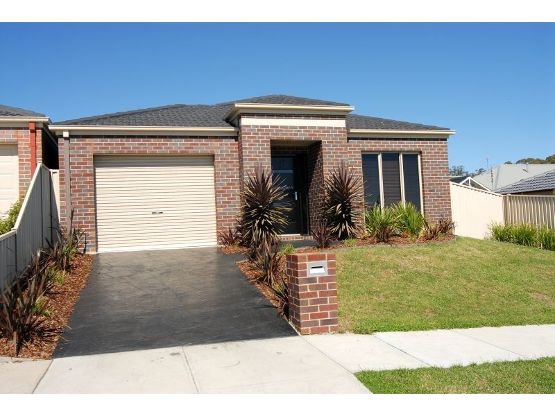 45 Belmar Crescent, Canadian VIC 3350