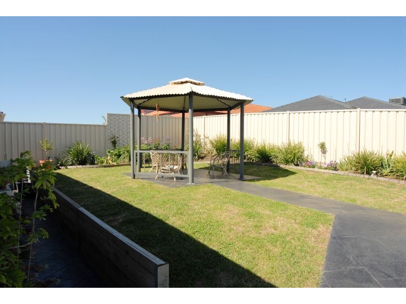 45 Belmar Crescent, Canadian VIC 3350