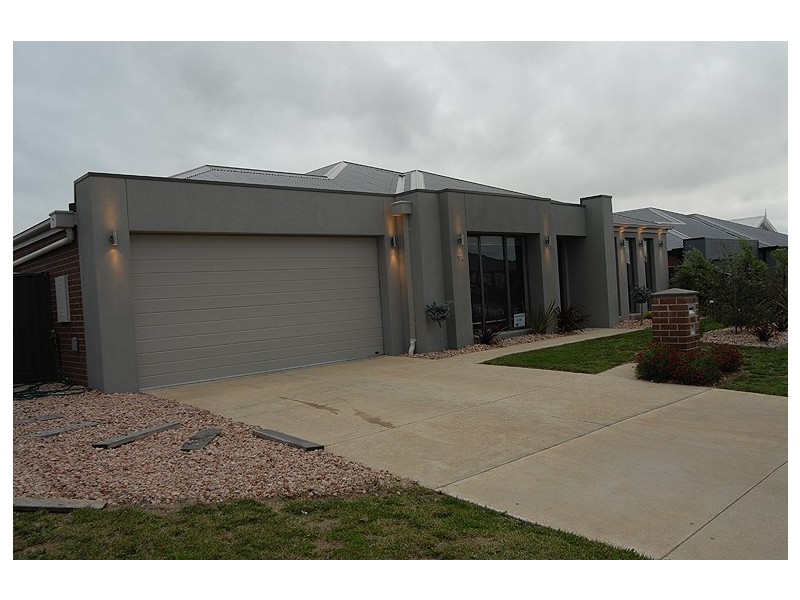 92 Alfredton Drive, Alfredton VIC 3350