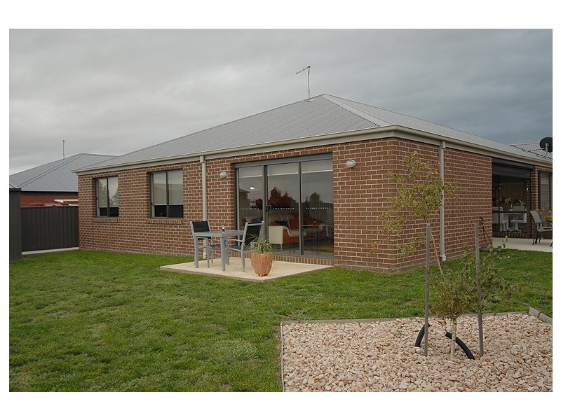 92 Alfredton Drive, Alfredton VIC 3350