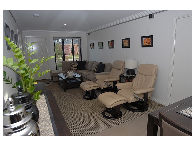 30 Ashwood Gardens Drive, Mitchell Park VIC 3352