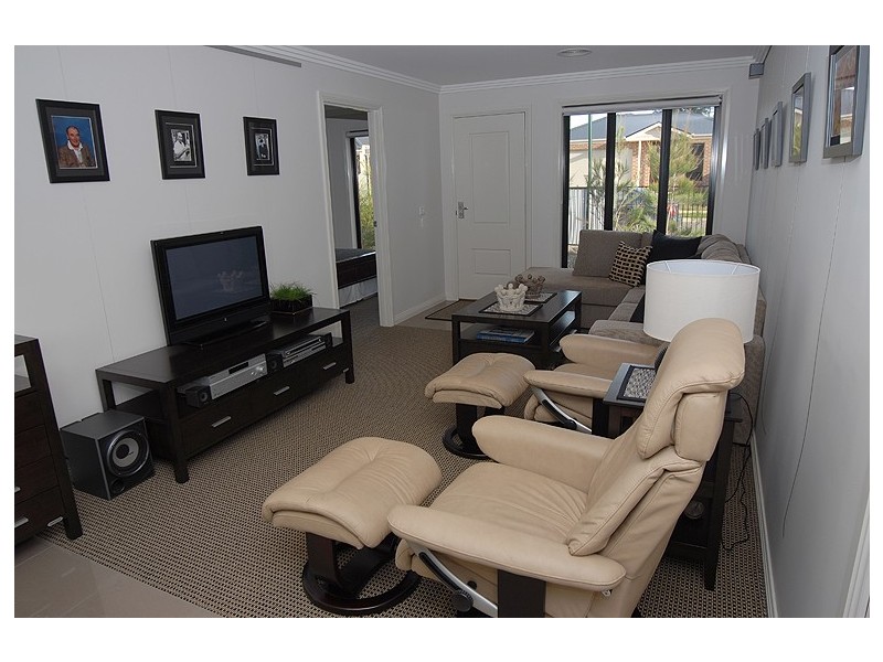 30 Ashwood Gardens Drive, Mitchell Park VIC 3352