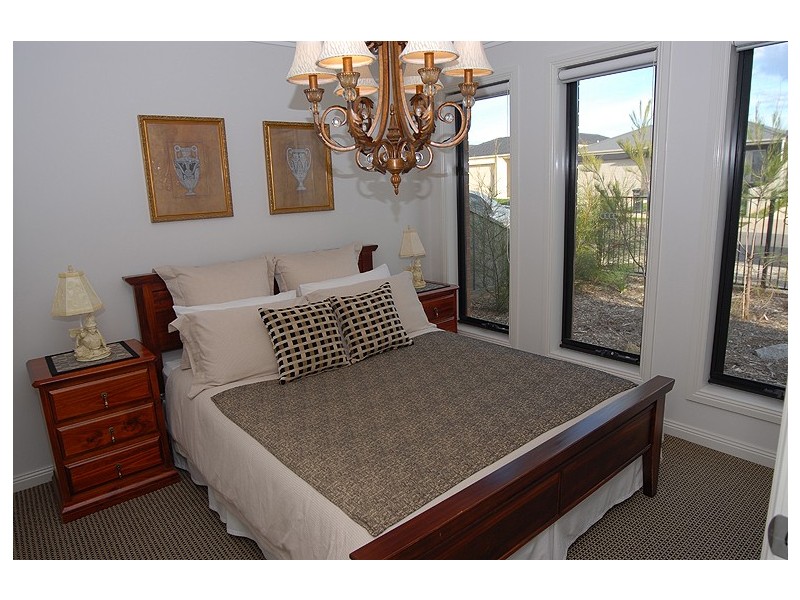 30 Ashwood Gardens Drive, Mitchell Park VIC 3352