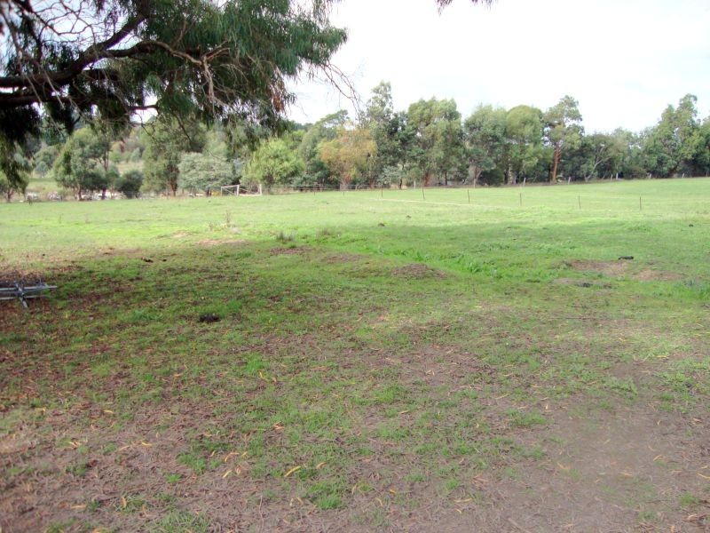 39 Chepstowe Road, Snake Valley VIC 3351