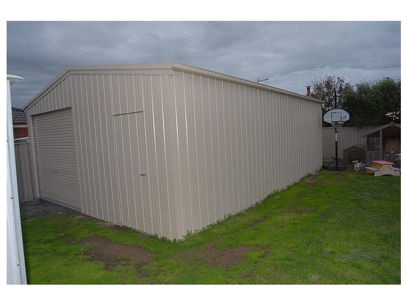 233 Whitelaw Avenue, Delacombe VIC 3356