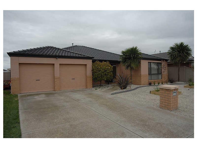 233 Whitelaw Avenue, Delacombe VIC 3356