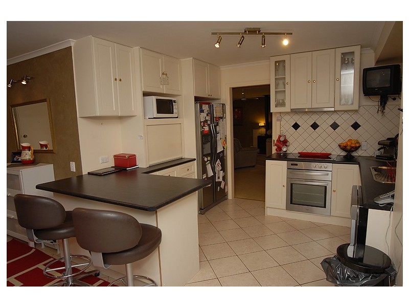 14 Sidbury Avenue, Wendouree VIC 3355