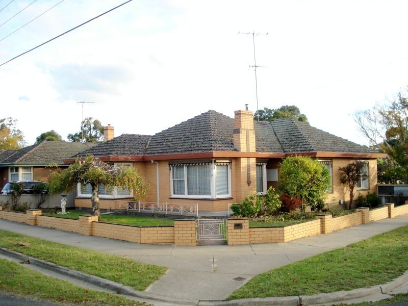 19 Lane Street, Brown Hill VIC 3350