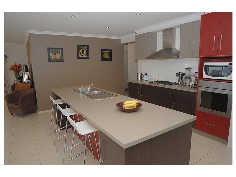 19 Chilton Close, Delacombe VIC 3356