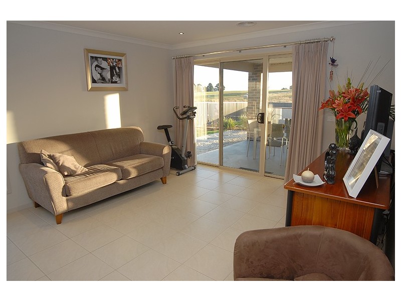 19 Chilton Close, Delacombe VIC 3356