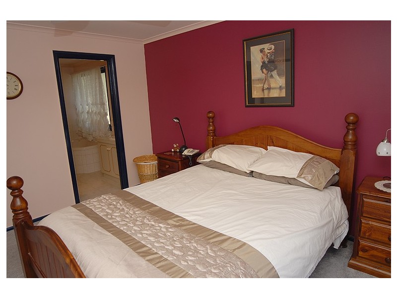 35 Darriwell Drive, Mount Helen VIC 3350