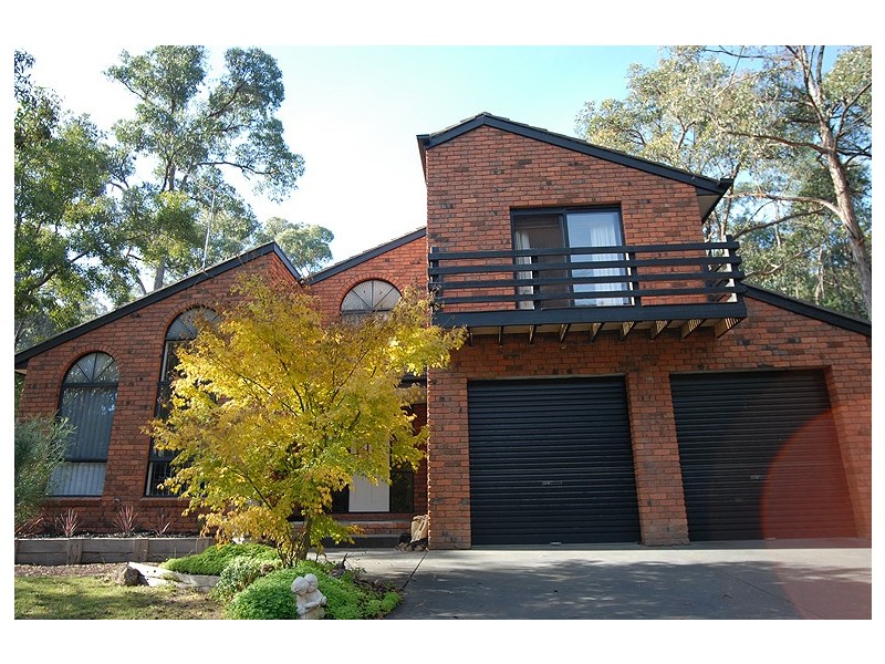 35 Darriwell Drive, Mount Helen VIC 3350