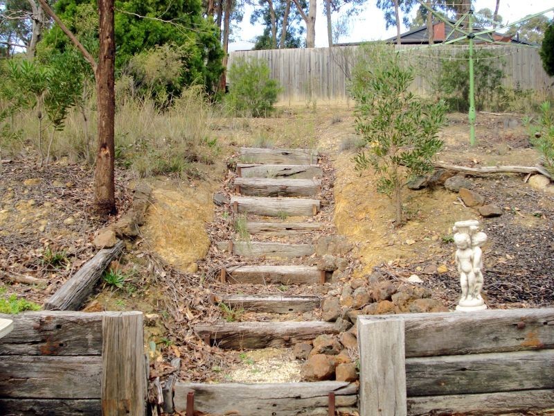 35 Darriwell Drive, Mount Helen VIC 3350