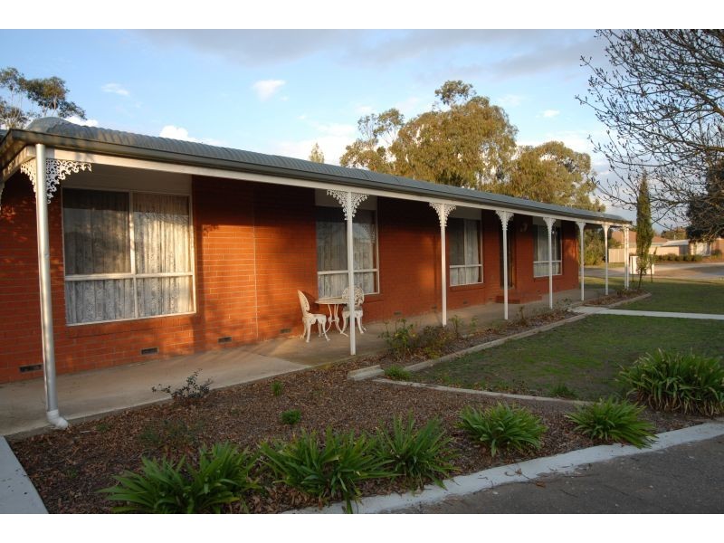 9 Burr Street, Miners Rest VIC 3352