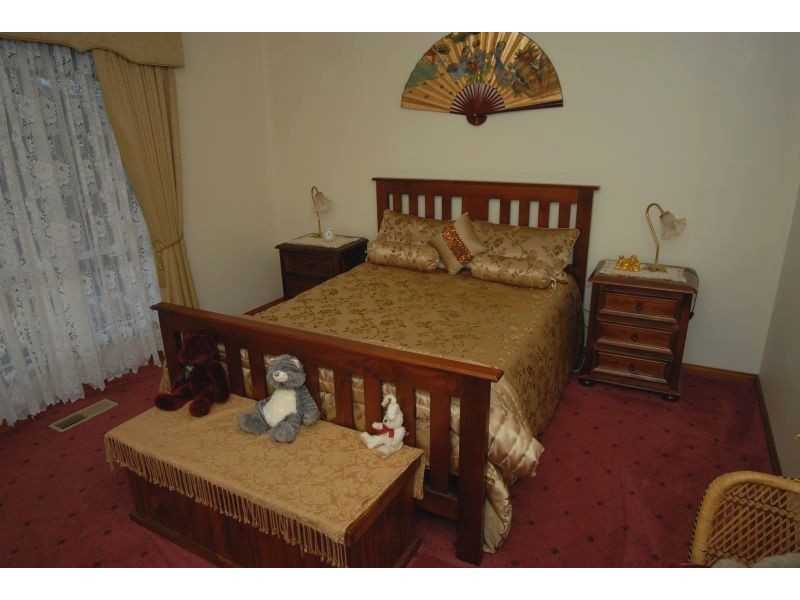 9 Burr Street, Miners Rest VIC 3352