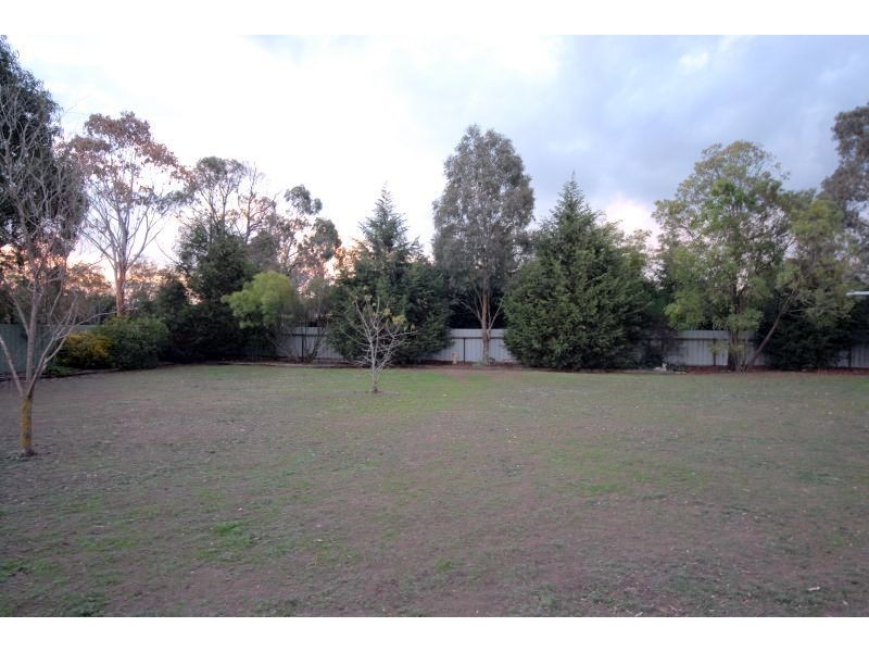 9 Burr Street, Miners Rest VIC 3352