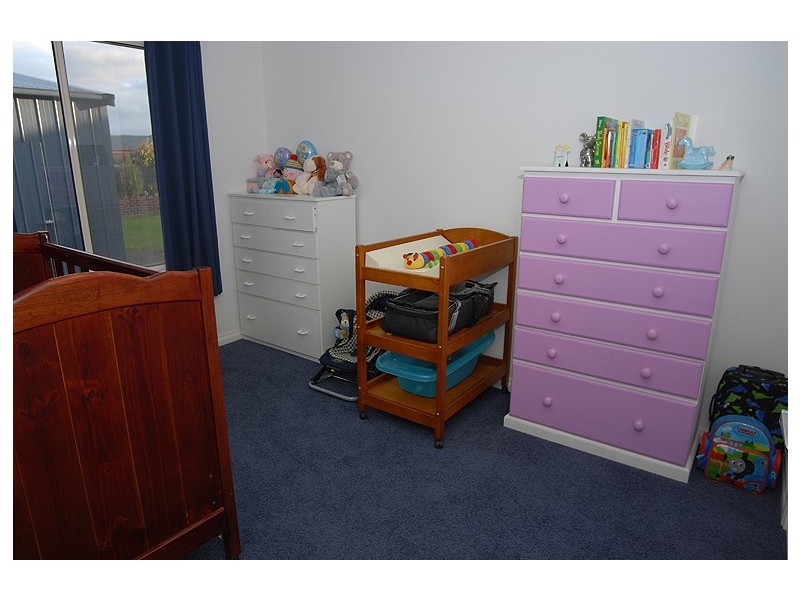 4 Suffolk Court, Alfredton VIC 3350