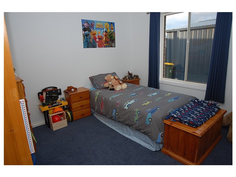 4 Suffolk Court, Alfredton VIC 3350