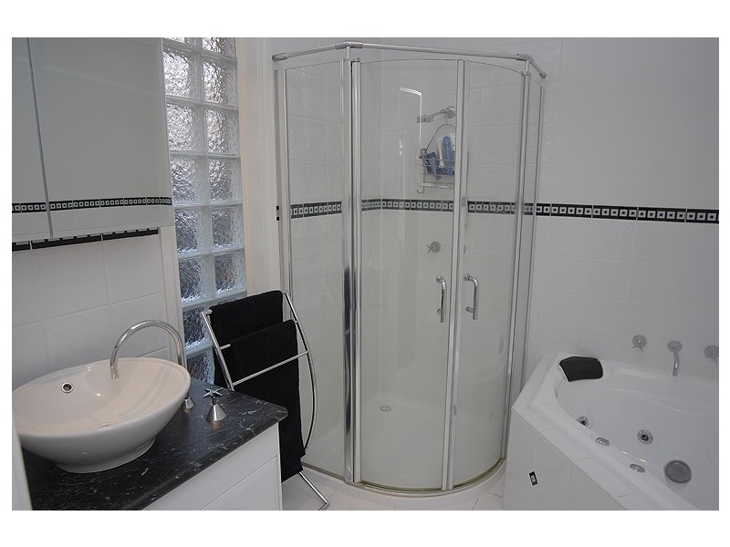 4 Suffolk Court, Alfredton VIC 3350