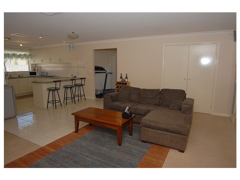 11 Boulevard Drive, Alfredton VIC 3350