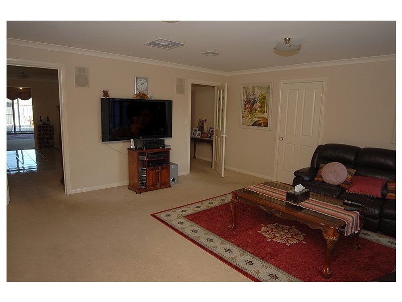 11 Boulevard Drive, Alfredton VIC 3350